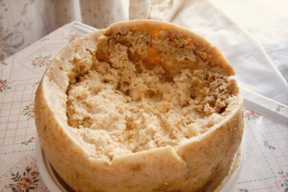 كاسو مارزو.. ماذا تعرف عن الجبن الأخطر في العالم؟