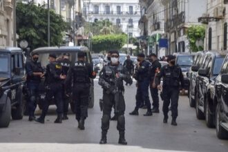 الجزائر بين "سيف القانون" وحرية التعبير.. جدل يتصاعد بعد تصريحات حكومية