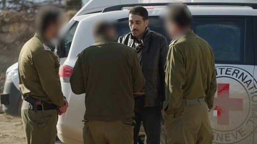URGENT-VD_20250222_POL_ISR_Sixth_freed_hos_36YE37D_en - برفيلكس - brieflex من هو هشام السيد؟ ولماذا احتجزته حماس لعشر سنوات؟ - برفيلكس - brieflex