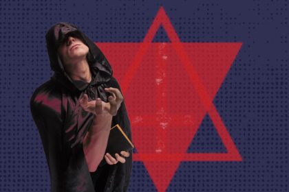 الصليب المقلوب.. كيف تحول من أيقونة دينية لرمز عبادة الشيطان؟