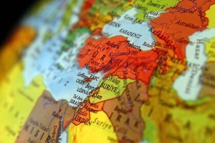 مستقبل الشرق الأوسط بين النفط والدولار والديون