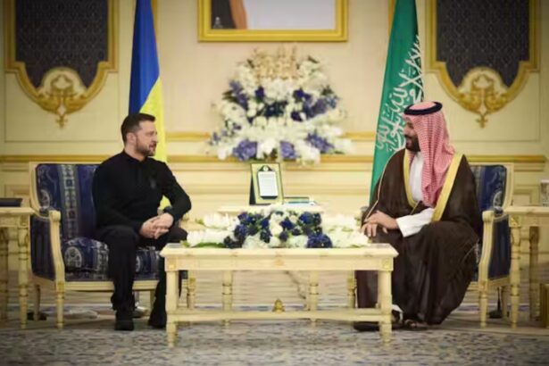 بعد زيارة السعودية.. هل تفوق زيلينسكي على ترامب؟ - برفيلكس - brieflex