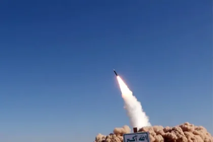 للمرة الثانية رسالة صاروخية إلى إسرائيل.. بتوقيع حوثي