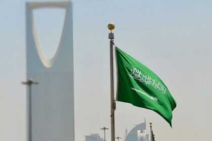 السعودية تفتح باب الصفح للمعارضين بالخارج.. عودة دون عقاب