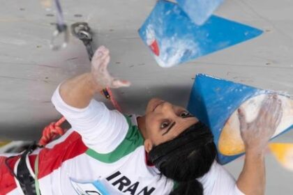 ألناز ركابي تغادر إيران تحت الضغط.. الرياضة أم الحرية؟