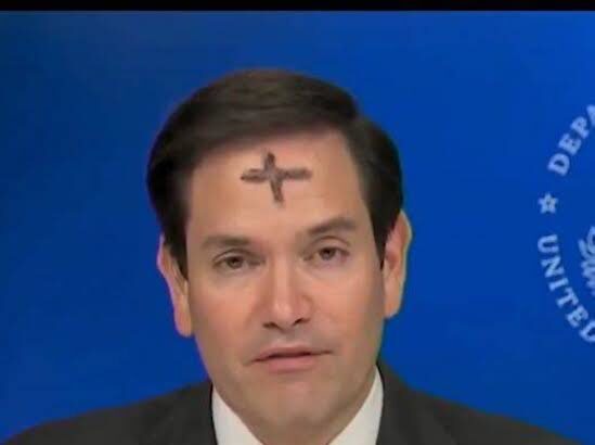 "صليب الرماد" على جبين وزير الخارجية الأمريكي.. ما رمزية العلامة؟ - برفيلكس - brieflex