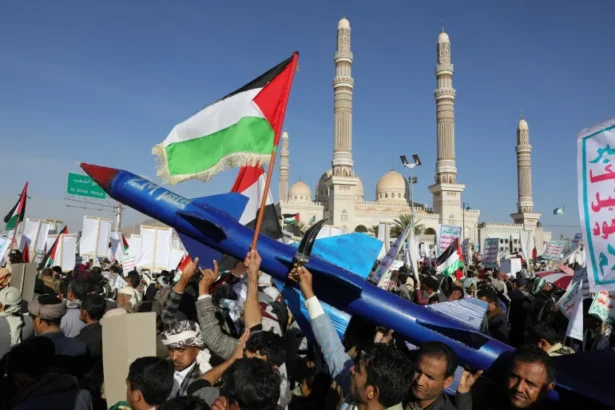 حرب الحوثي الدوافع وتأثيرها على غزة